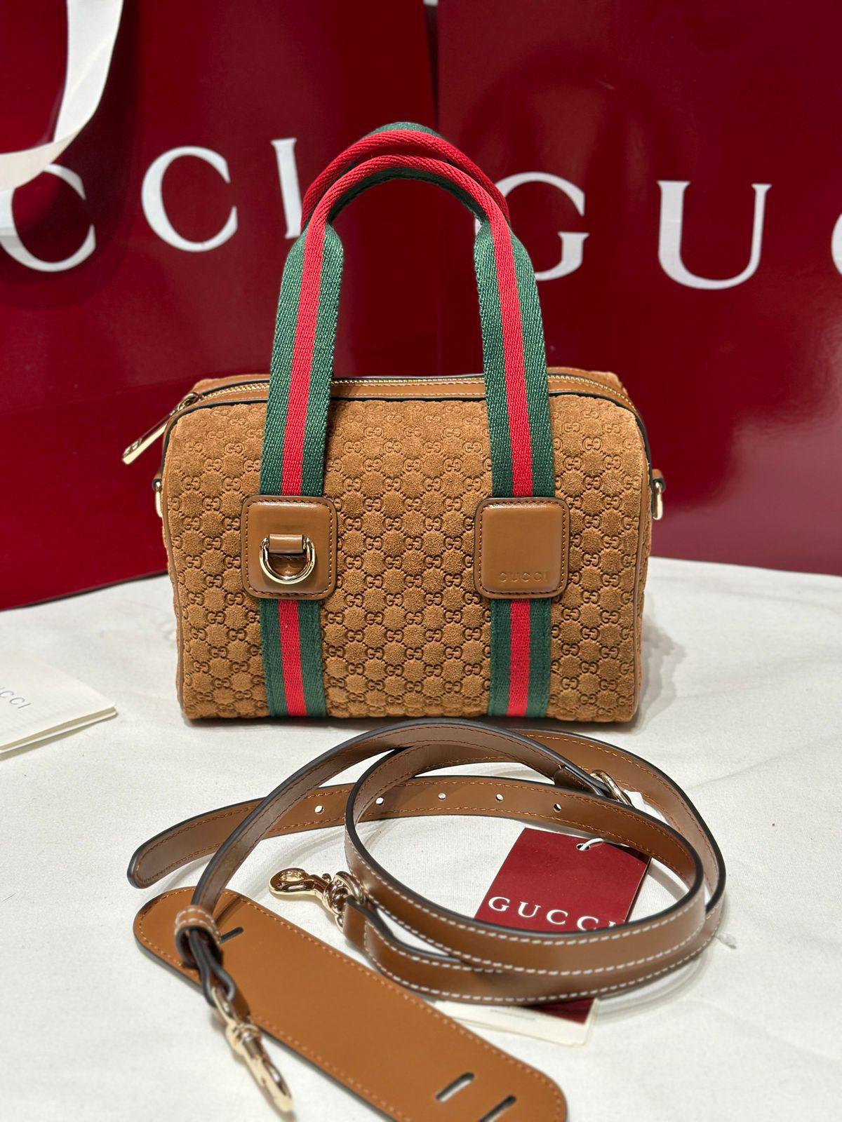 Gucci 
Size 20x13x13
220 dhs🪙🌨️

Zain189
♥️♥️♥️