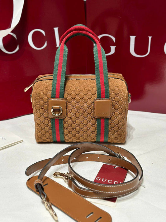 Gucci 
Size 20x13x13
220 dhs🪙🌨️

Zain189
♥️♥️♥️