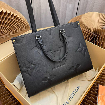 LV 
Master
#36cm=440 dhs💓
#25cm=420 dhs💓

Zain228
♥️♥️♥️