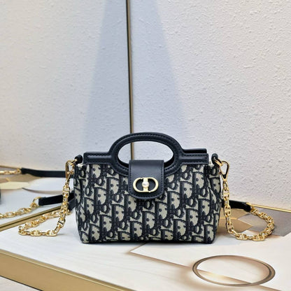 Dior
Master 🌹🌹
For Price 👇 WhatsApp✅
0568585901 
0507557372
0552275751 Owner Zain 👌

Zain192
♥️♥️♥️
