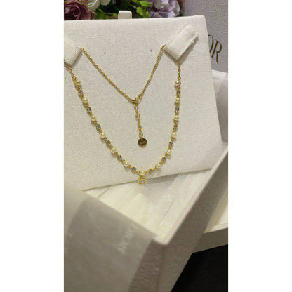 DIOR
Necklace and bracelet 
*MASTER*🍁
*110 dhs💓* NORMAL BOX🎁

Zain263
♥️♥️♥️