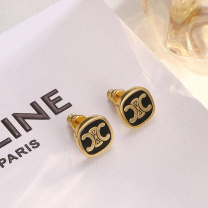 CELINE ❤️‍🔥*
Earring 🦋
Master quality 💯
With normal boxes 🗃️ 
45 dhs💓

Zain216
♥️♥️♥️