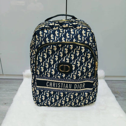 Bagback
55 dhs🪙🌨️

Zain40
♥️♥️♥️