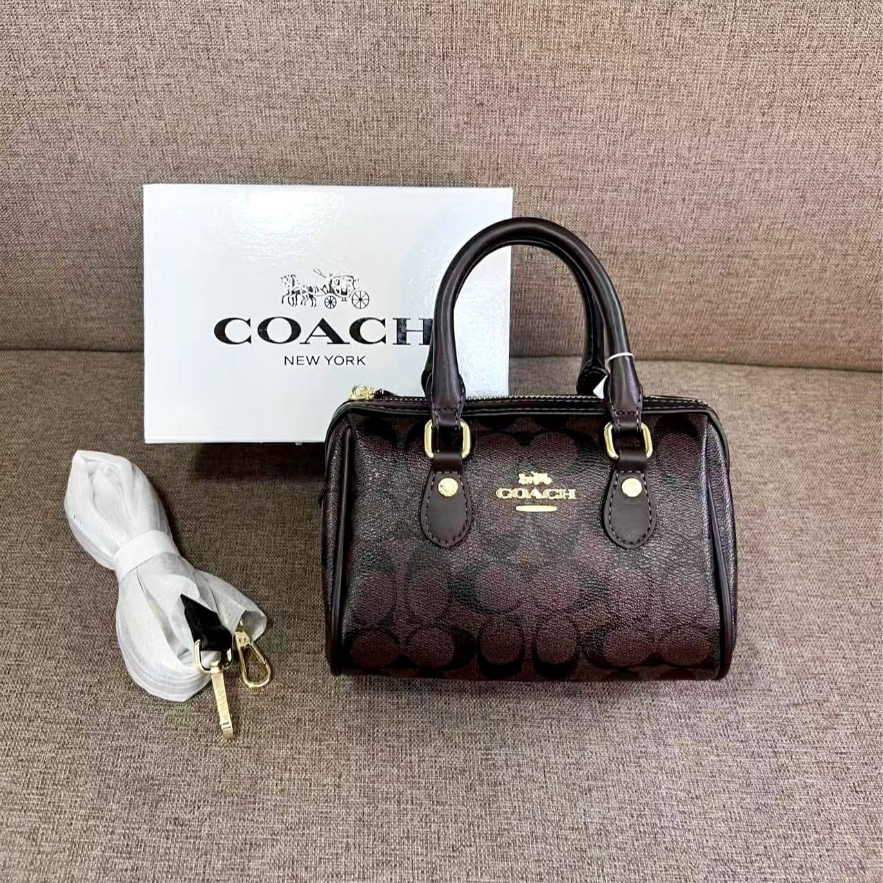 Coach

85 dhs❣️ 

high quality 

with box
🎁🎁🎁

Zain26
♥️♥️♥️