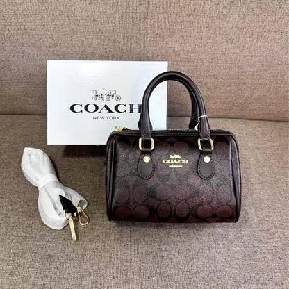 Coach

85 dhs❣️ 

high quality 

with box
🎁🎁🎁

Zain26
♥️♥️♥️