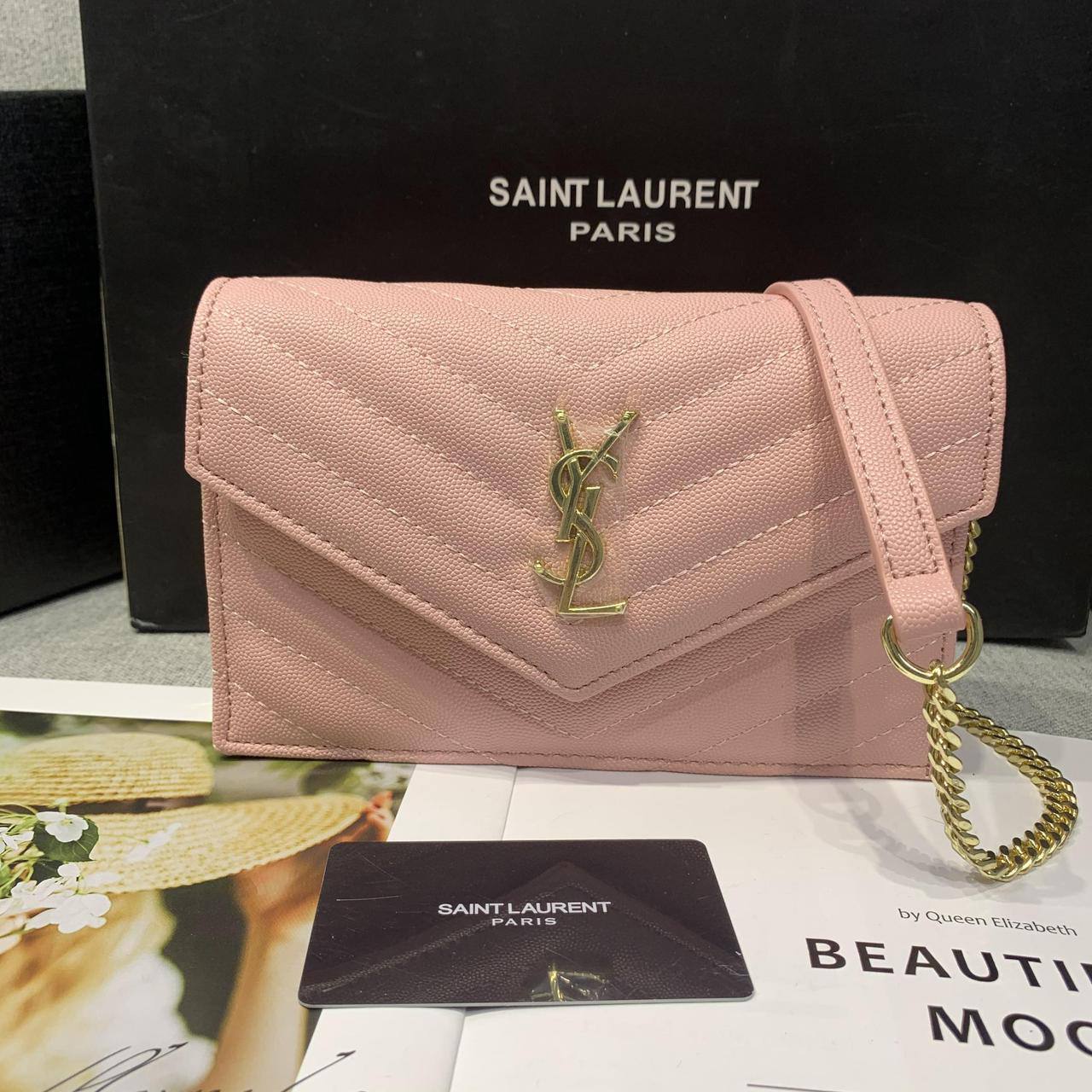 YSL
Best quality 

with box’s
🎁🎁🎁

90 dhs🪙🌺
size 19cm

Zain158
♥️♥️♥️