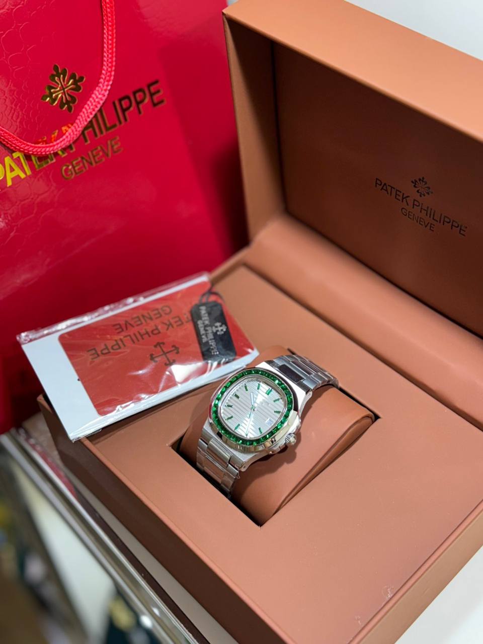 PETEK PHILIPPE
_*MEN *_
_MASTER QUALITY_

370 dhs✅
___ With box🎁

Zain108
♥️♥️♥️