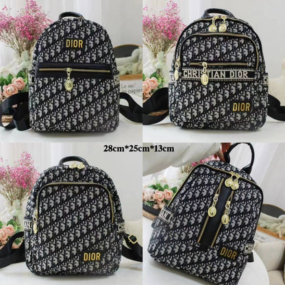 DIOR BACKPACK NEW CAME 
GOOD QUALITY  
90 dhs✅

Zain295
♥️♥️♥️