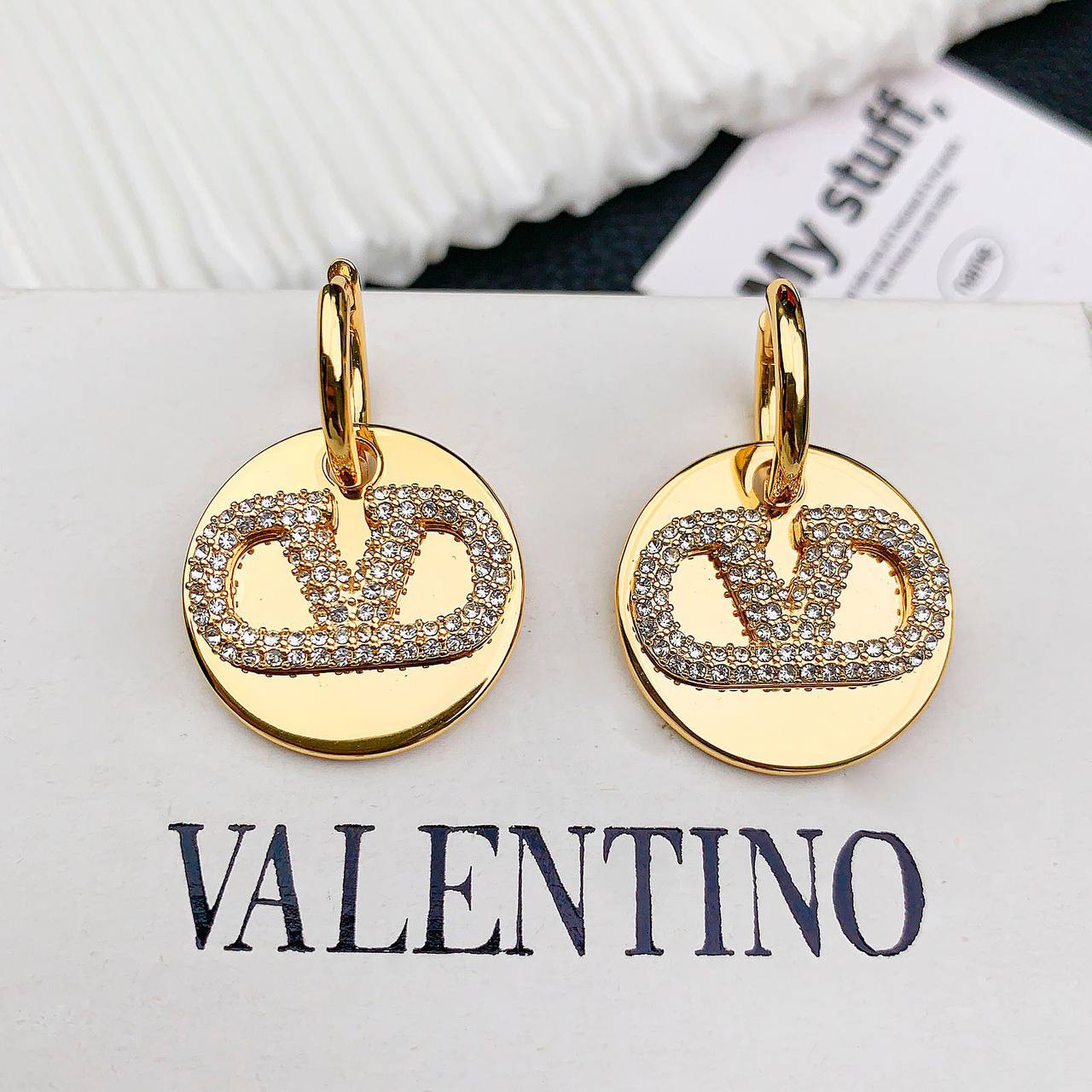 MASTER EARRING
70 dhs🪙🖤

WITH BOX AND PAPER BAG
🎁🎁🎁

Zain89
♥️♥️♥️