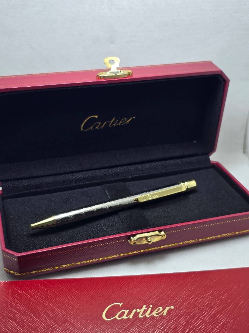 CARTIER PEN 🖊*
70 dhs❣️ WITH MASTER BOX*
40 dhs❣️ WITH NORMAL BOX*

Zain29
♥️♥️♥️