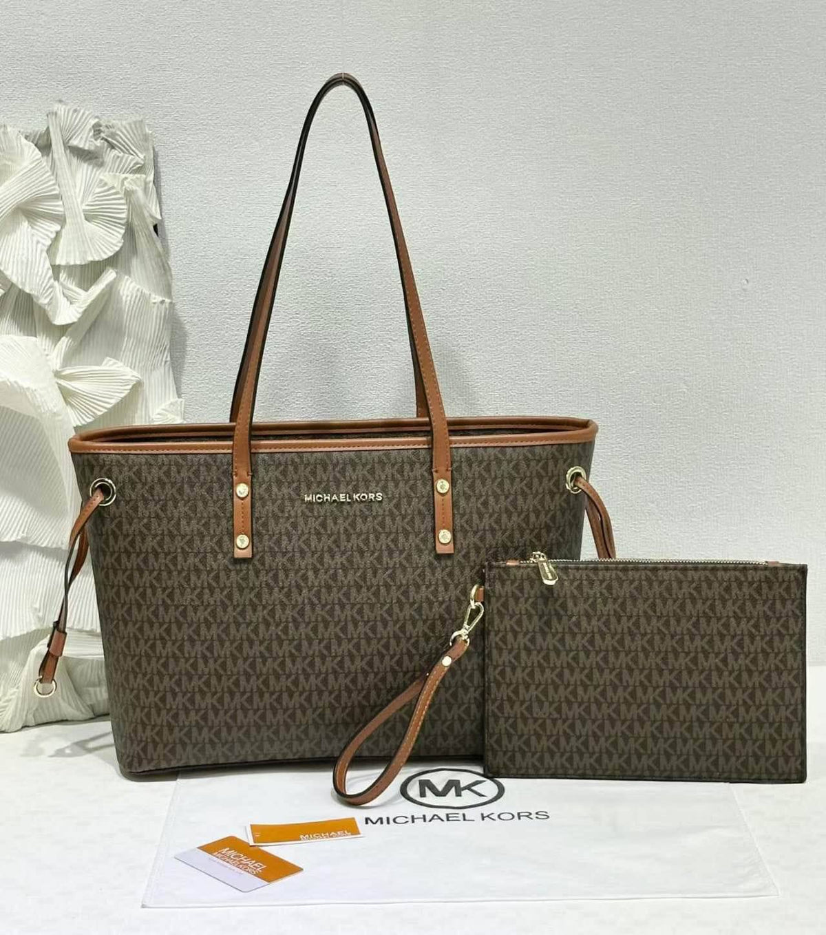Mk 

good quality 
110 dhs🇦🇪🇦🇪

Zain215
♥️♥️♥️