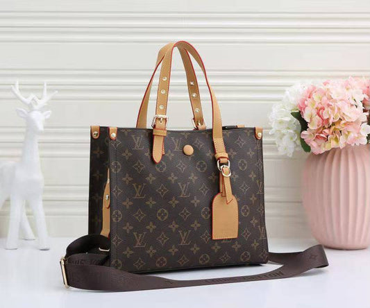 LV
GOOD QUALITY
110 dhs✅

Zain39
♥️♥️♥️