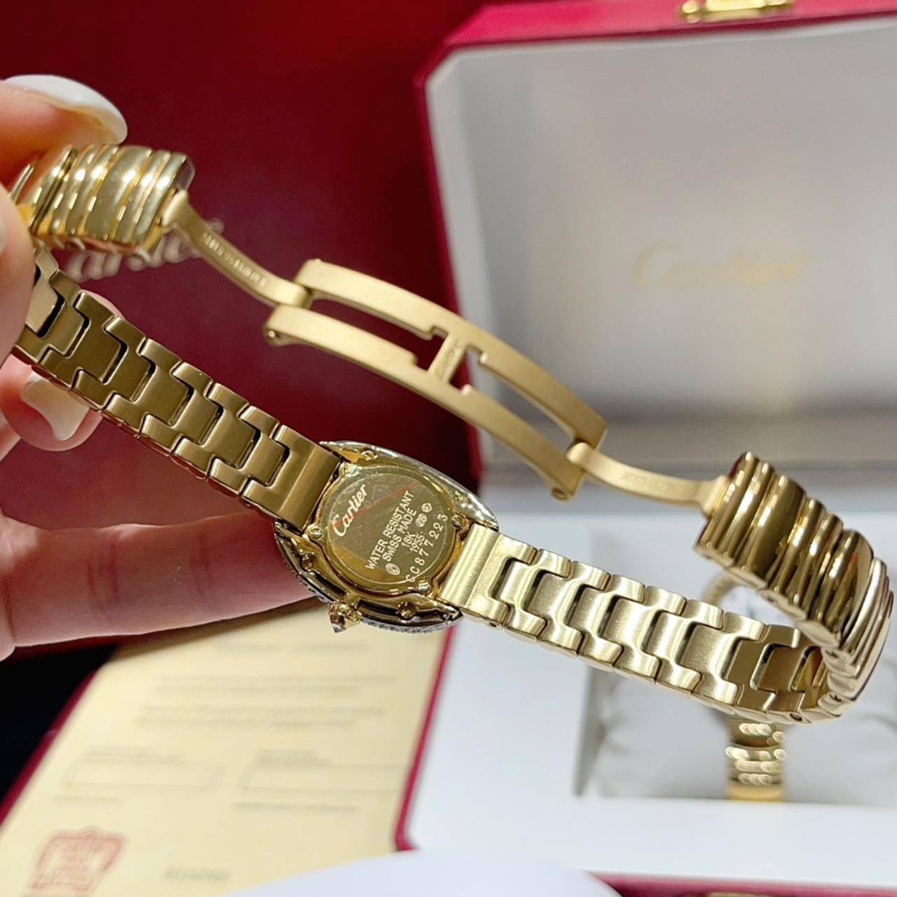 Cartier watch for ladies 
super quality 
450 dhs👑
 (size 24mm)

Zain59
♥️♥️♥️