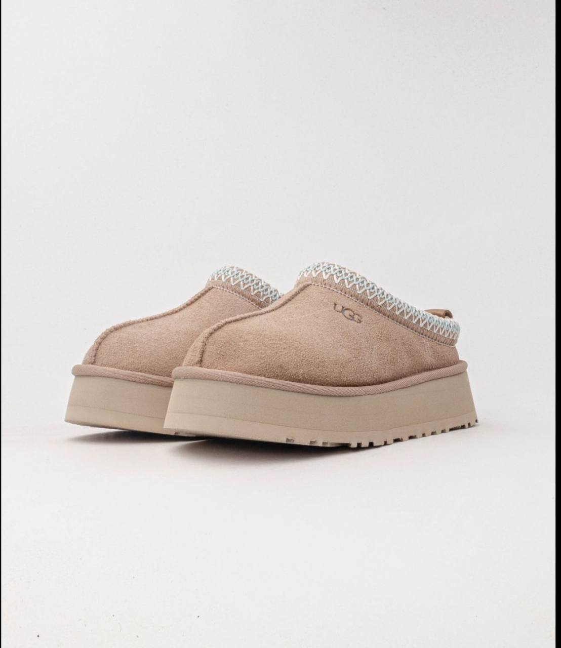 UGG Tazz "Sand"🌸🏝️
36-41 AVAILABLE 🤩
270 dhs🪙💕

Zain242
♥️♥️♥️