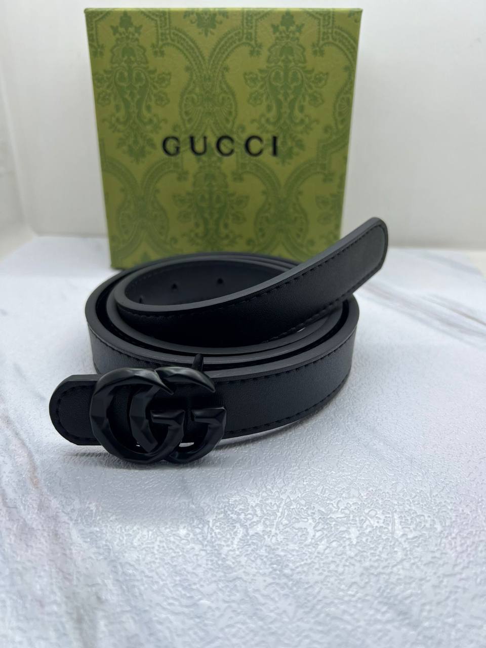 Belts 

50 dhs✅

with box
🎁🎁🎁

Zain182
♥️♥️♥️
