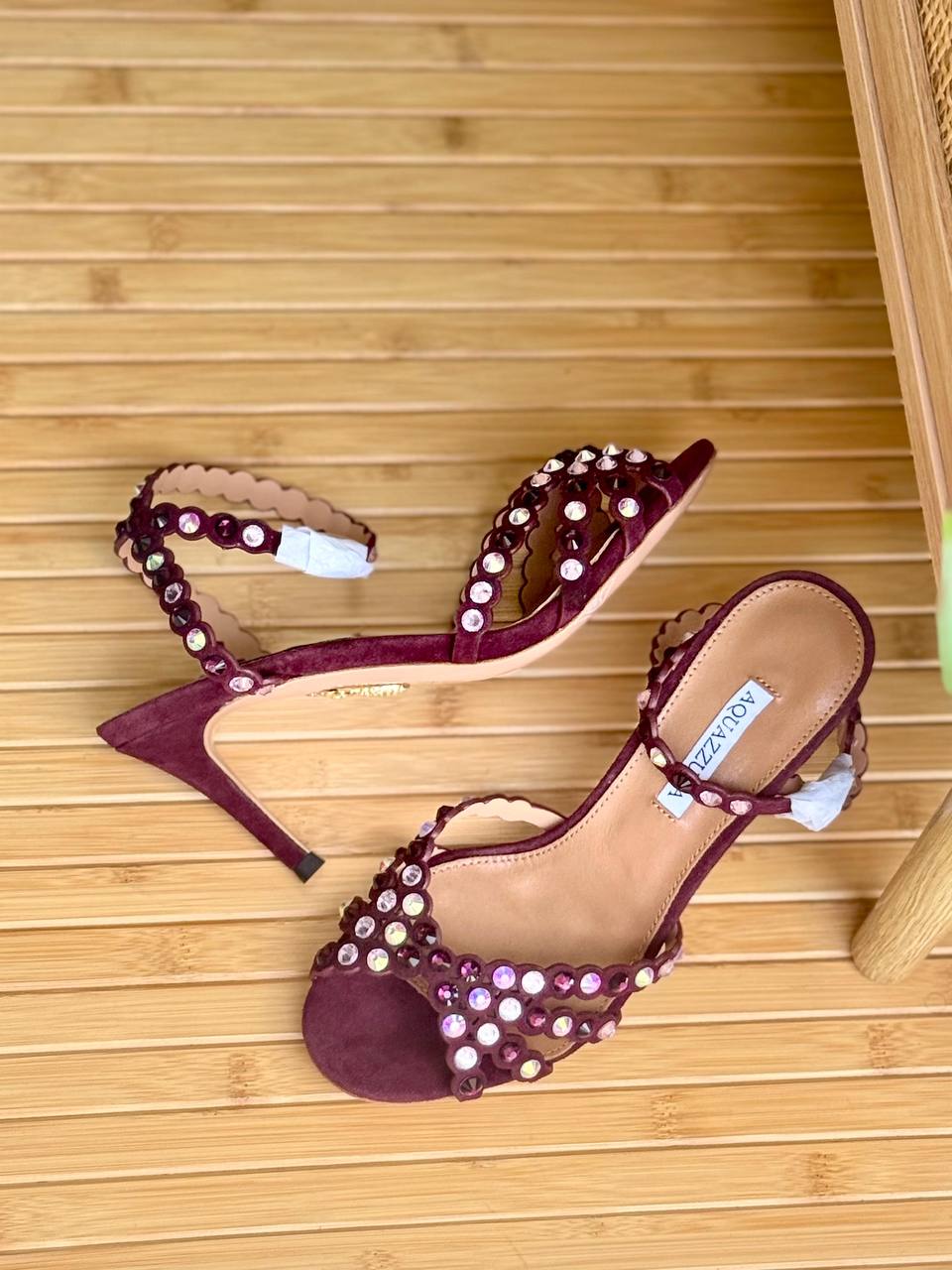 Aquazzura
Super Master
 𝗦𝗶𝘇𝗲 𝟯𝟲 𝘁𝗼𝗼 𝟰𝟮
470 dhs🌺
𝗛𝗲𝗲𝗹 : 𝟴𝗰𝗺

Zain178
♥️♥️♥️