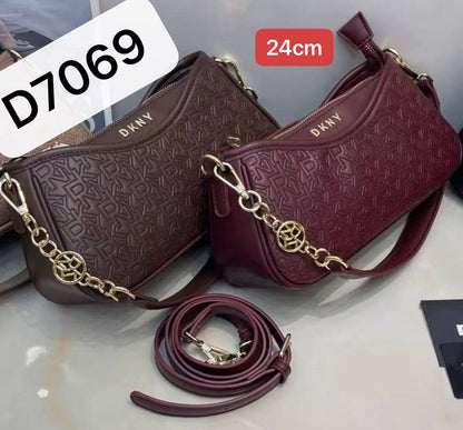 DKNY
95 dhs❣️

Zain102
♥️♥️♥️