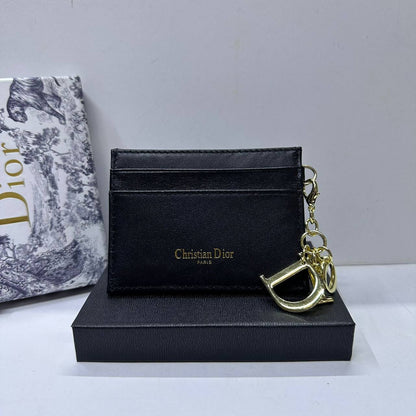 Wallet & Cardholder
 copy one 
with box 
🎁🎁🎁

55 dhs✅
leather 

Zain39
♥️♥️♥️