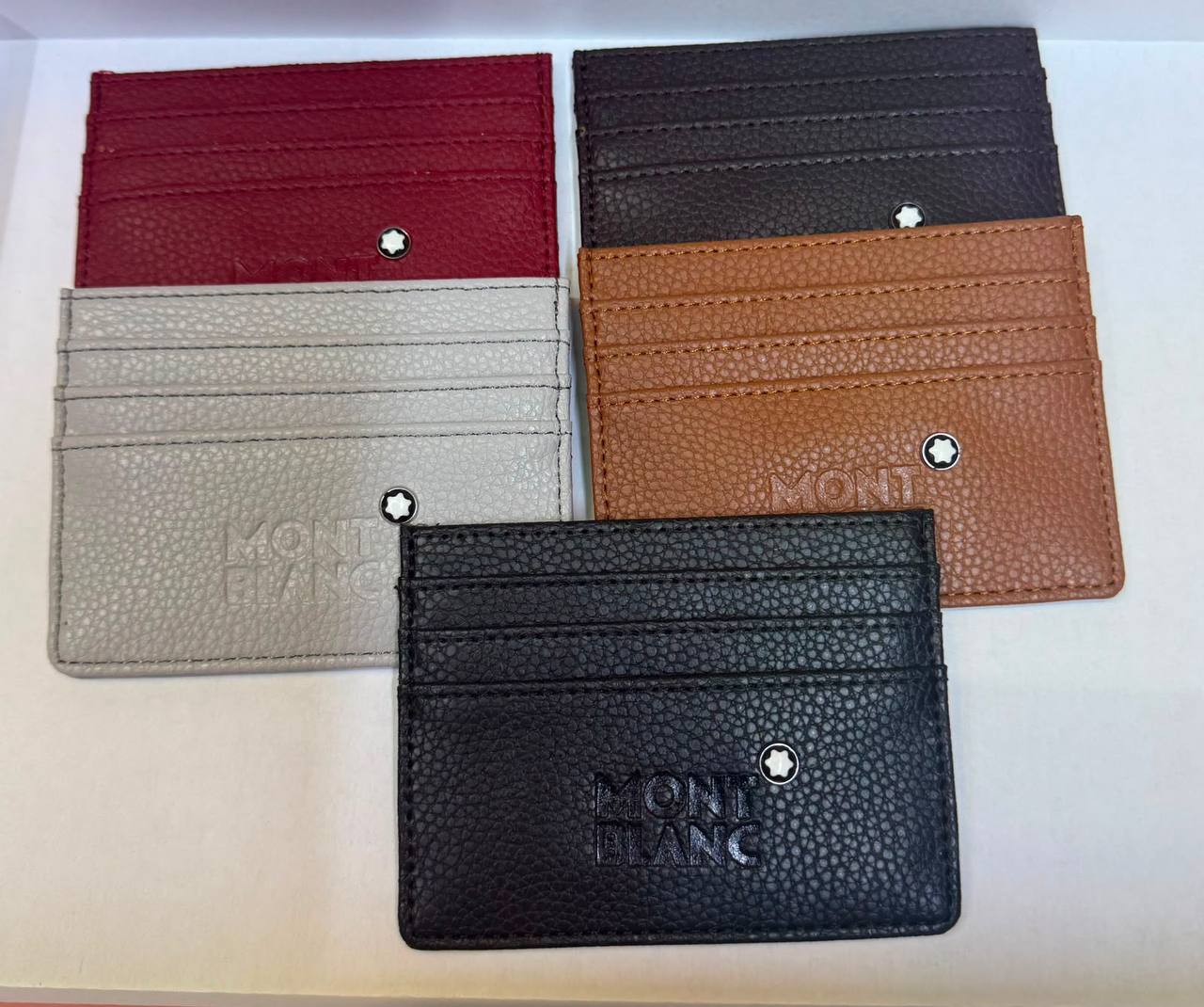 Card Holders
With box 
30 dhs💓

Zain93
♥️♥️♥️