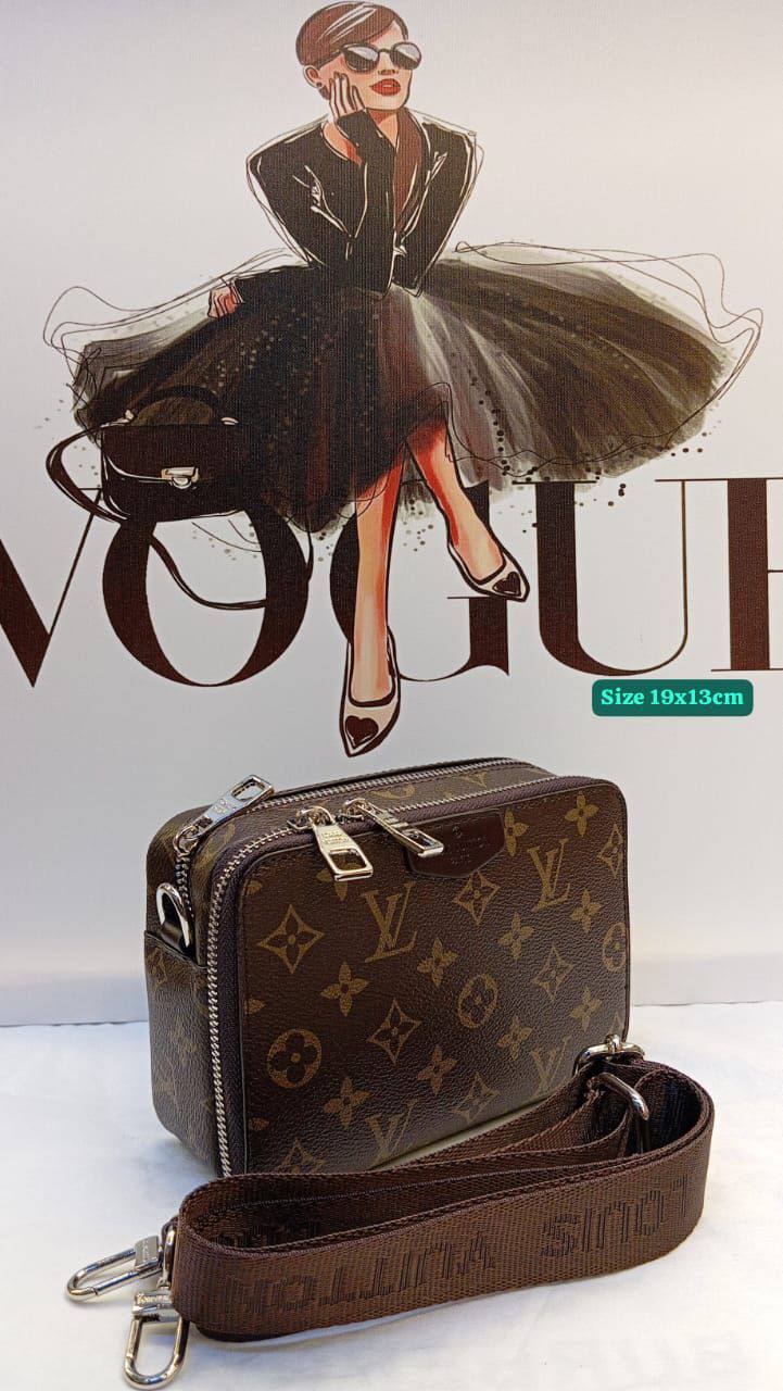 LV
Best quality

With box’s
🎁🎁🎁

85 dhs❤️
size 18cm

Zain158
♥️♥️♥️