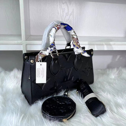 LV
95 dhs🇦🇪🇦🇪
size 23cm

Zain26
♥️♥️♥️
