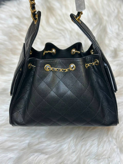 New Arrival❤️🥀
Chanel 25 bag is crafted from dark brown quilted caviar calfskin leather and accented with aged gold-tone hardware❤️❤️🥀
Italian leather💯💯
For Price 👇 WhatsApp✅
0568585901 
0507557372
0552275751 Owner Zain 👌

Zain71
♥️♥️♥️
