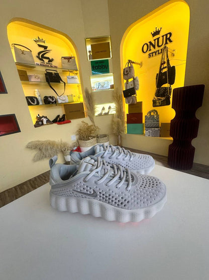 Nike

130 dhs

Zain138
♥️♥️♥️

Zc