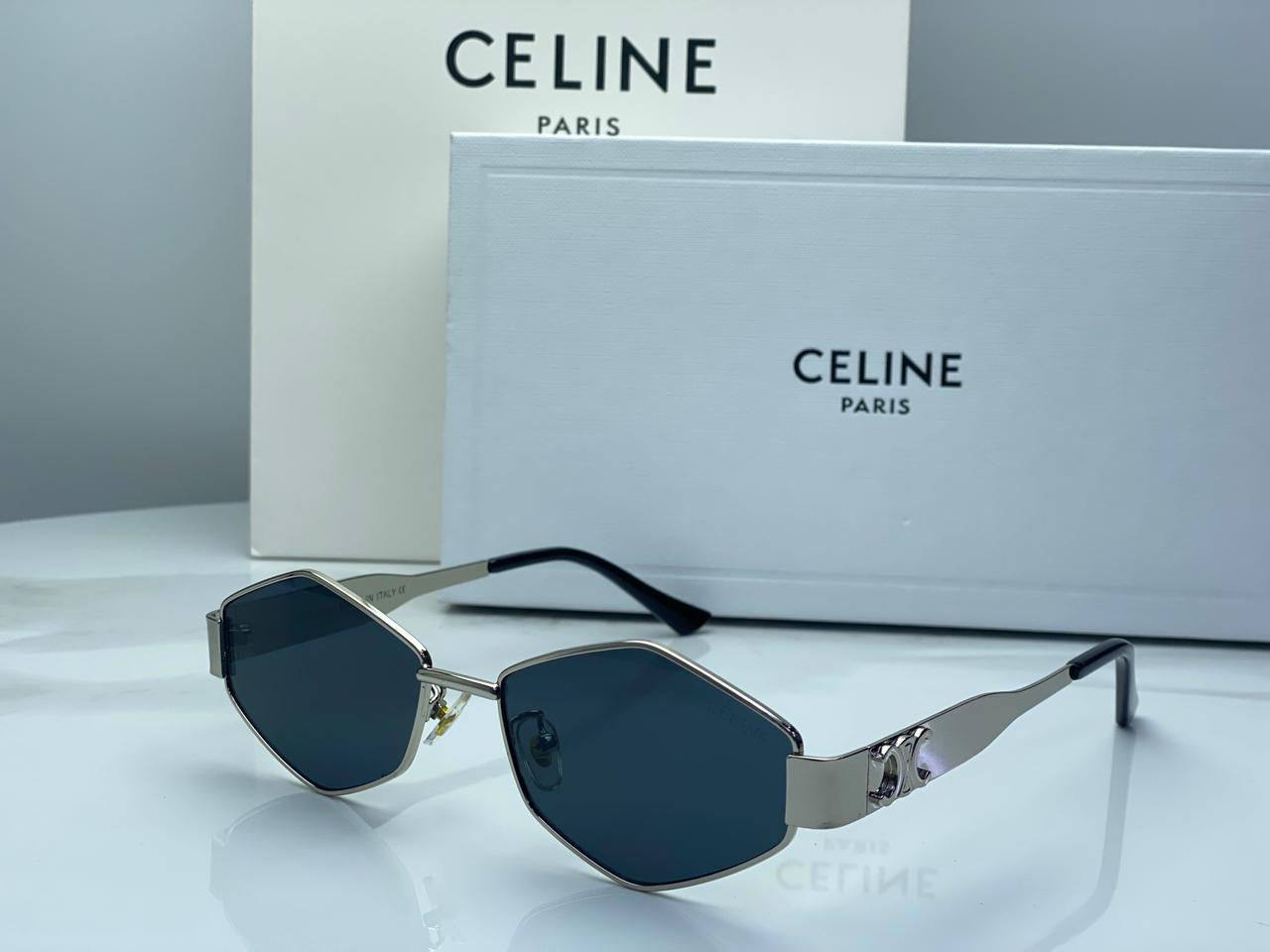 Sunglasses
65 dhs✅

Zain182
♥️♥️♥️