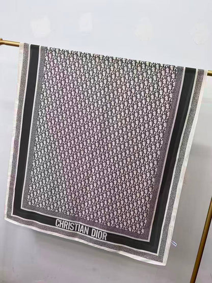 Silk scarf 

40 dhs🇦🇪  
no box

60 dhs🇦🇪 with box

Zain93
♥️♥️♥️