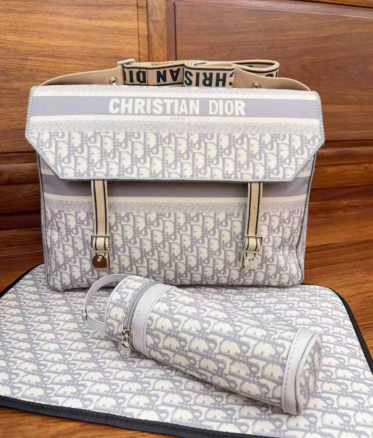 Mother & baby bag

250 dhs 

Zain151
♥️♥️♥️