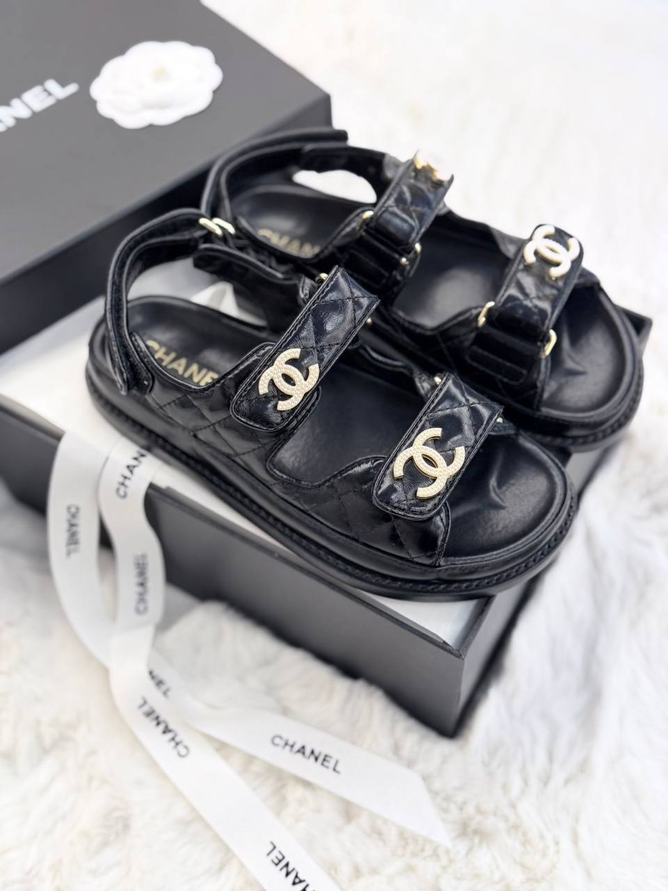 😍  CHANEL 😍
💎 _VIP QUALITY +A*_ 💎
Size 37 To 41
530 dhs✅

Zain292
♥️♥️♥️