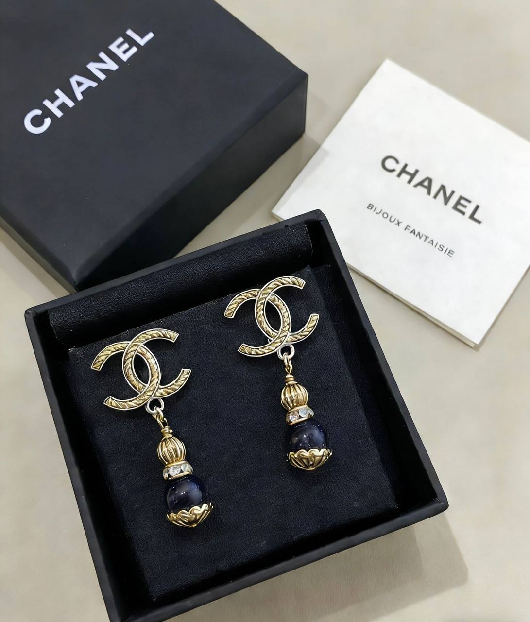 CHANEL MASTER
EARRING💫✨
60 DHS🇦🇪🇦🇪
WITH BOX AND PAPER BAG🛍️🎁

Zain89
♥️♥️♥️