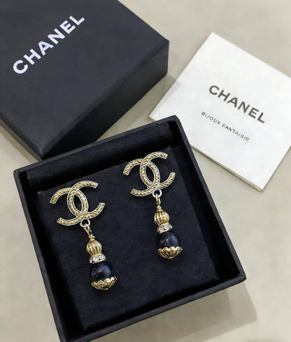 CHANEL MASTER
EARRING💫✨
60 DHS🇦🇪🇦🇪
WITH BOX AND PAPER BAG🛍️🎁

Zain89
♥️♥️♥️