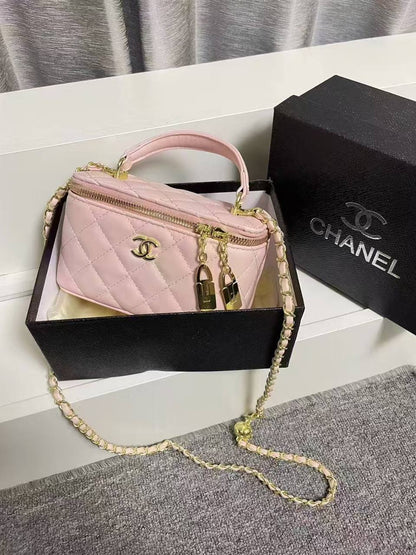 Chanel
Good Quality
90 dhs💓

Zain136
♥️♥️♥️