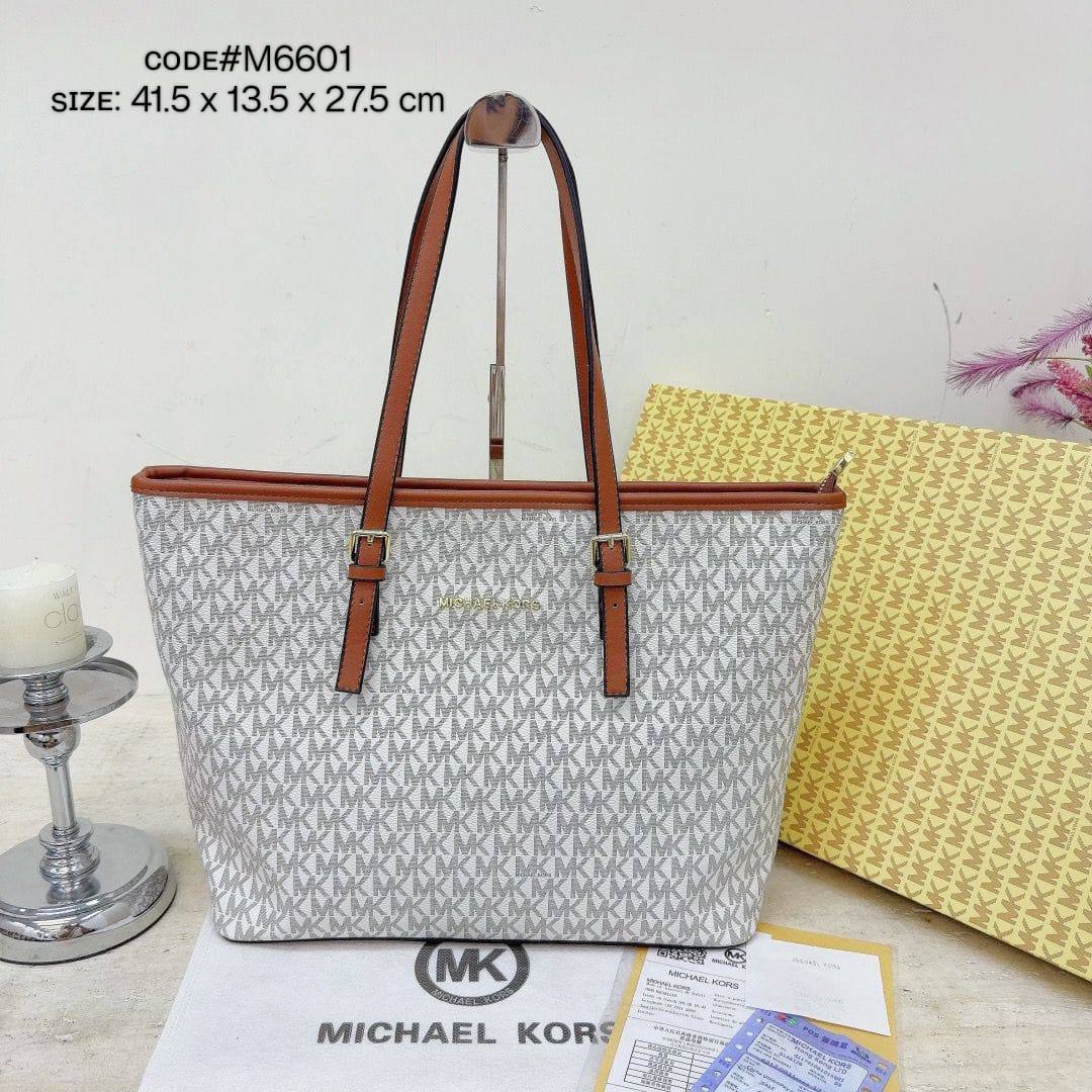 MK
sʜᴏᴜʟᴅᴇʀ ᴛᴏᴛᴇʙᴀɢ
ᴢɪᴘᴘᴇʀ ᴛʏᴘᴇ
sɪᴢᴇ: 41.5 cm

ᴡɪᴛʜ BOX
🎁🎁🎁

75 dhs🪙💕

Zain31
♥️♥️♥️