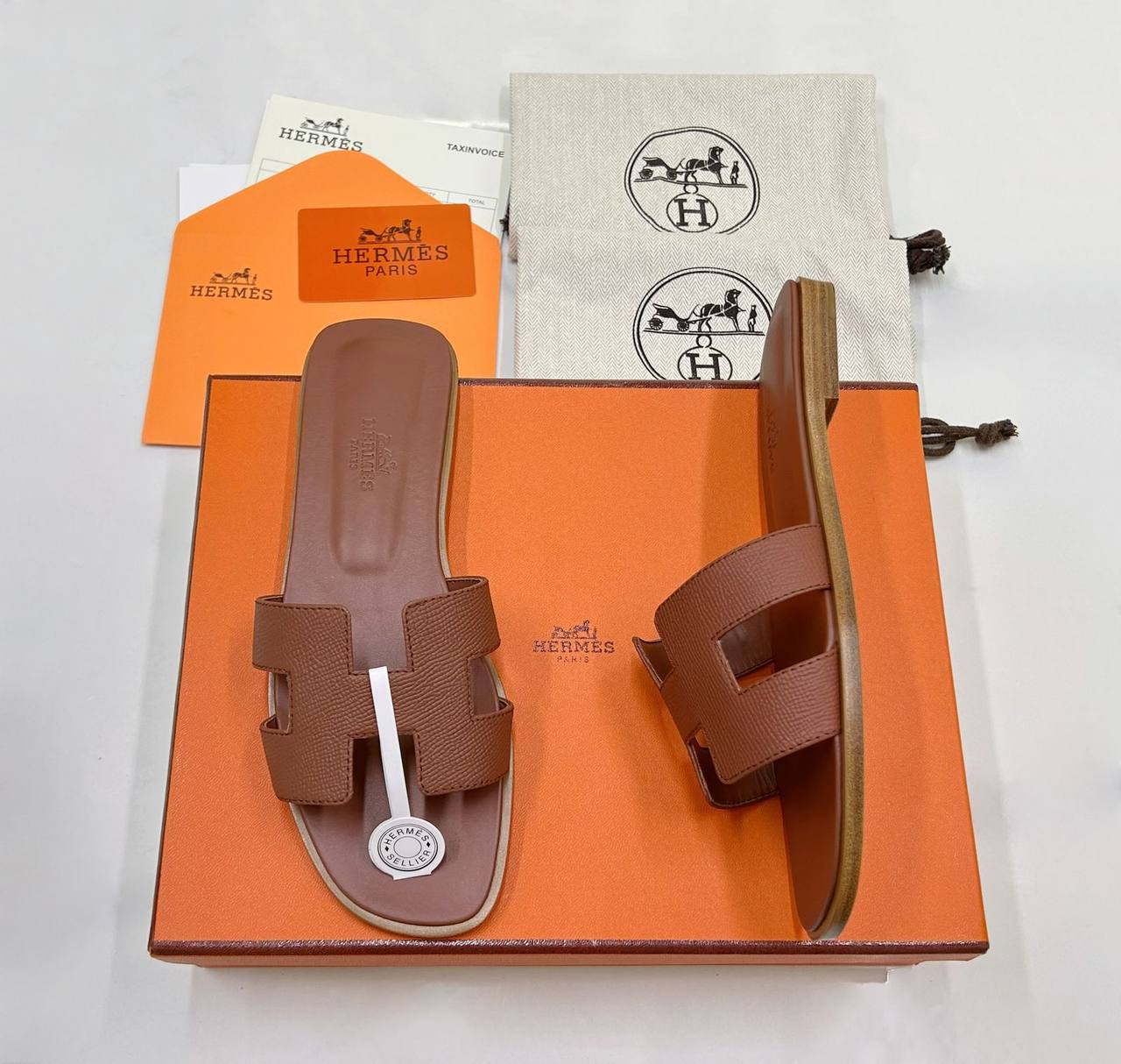 Hermes
36-41 
Master quality 😊😊😊
330 dhs✅

Zain207
♥️♥️♥️
