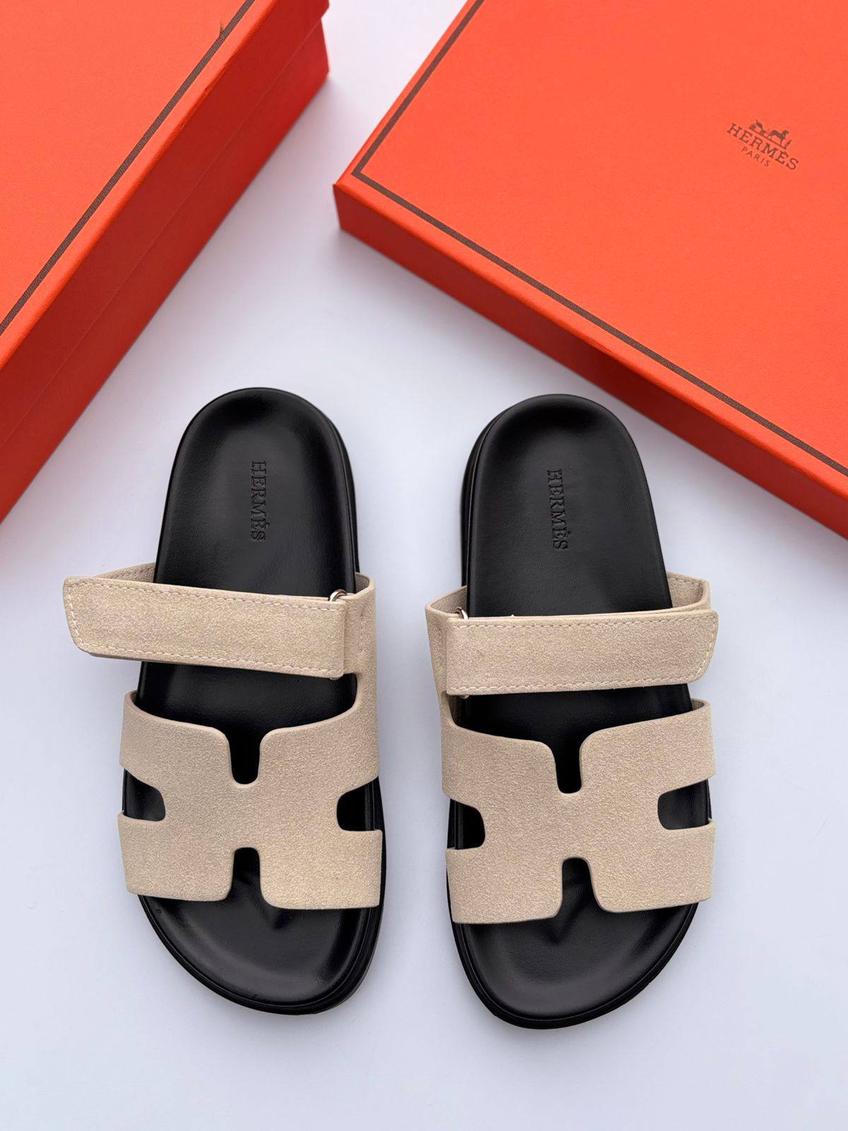 Hermes slipper

110 dhs🪙🌨️

Size 36-42

Zain30
♥️♥️♥️