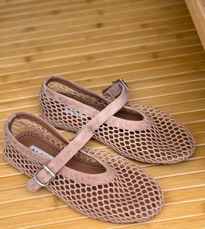 Alaia
𝗦𝗶𝘇𝗲: 𝟯𝟲 𝘁𝗼 𝟰𝟭 
Super Master
450 dhs✅

Zain302
♥️♥️♥️