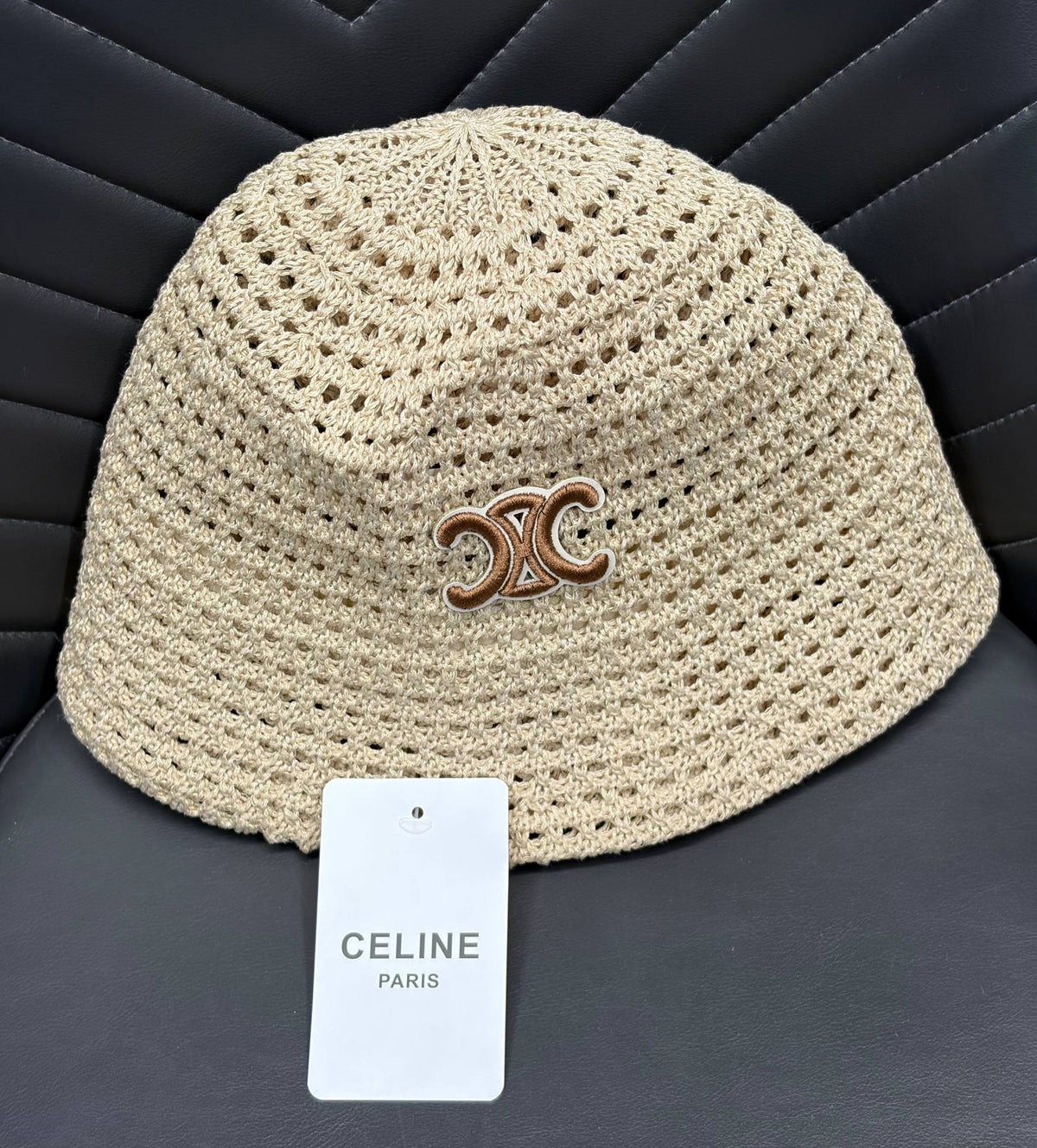 NEW HATS
Celine 
Fendi
Chanel


240 dhs🇦🇪🇦🇪

Zain328
♥️♥️♥️