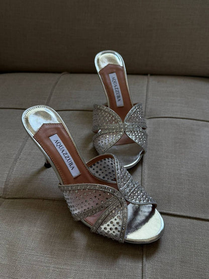 Aquazzura 🖤
✨ 𝐍𝐞𝐰 𝐂𝐨𝐥𝐥𝐞𝐜𝐭𝐢𝐨𝐧 
✨ 𝐒𝐮𝐩𝐞𝐫 𝐌𝐚𝐬𝐭𝐞𝐫 𝐐𝐮𝐚𝐥𝐢𝐭𝐲 
✨ 𝐀𝐯𝐚𝐢𝐥𝐚𝐛𝐥𝐞 𝐍𝐨𝐰 
✨ 𝐒𝐢𝐳𝐞𝐬: 𝟑𝟔 — 𝟒𝟏 
450 dhs✅

Zain298
♥️♥️♥️