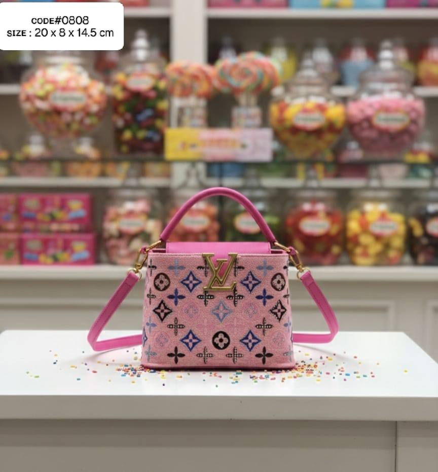 LV
ᴄᴀᴘᴜᴄᴄɪɴᴇ ᴅᴇɴɪᴍ ᴄᴏʟᴏʀғᴜʟ
ᴇᴍʙʀᴏɪᴅᴇᴅ ᴍᴏɴᴏɢʀᴀᴍ
ᴅᴇɴɪᴍ & ʟᴇᴀᴛʜᴇʀ ᴍᴀᴛᴇʀɪᴀʟ
ɢᴏʟᴅ ʜᴀʀᴅᴡᴀʀᴇ
sɪᴢᴇ : 20 cm
ᴡɪᴛʜ BOX
🎁🎁🎁

75 dhs🪙🌺

Zain31
♥️♥️♥️