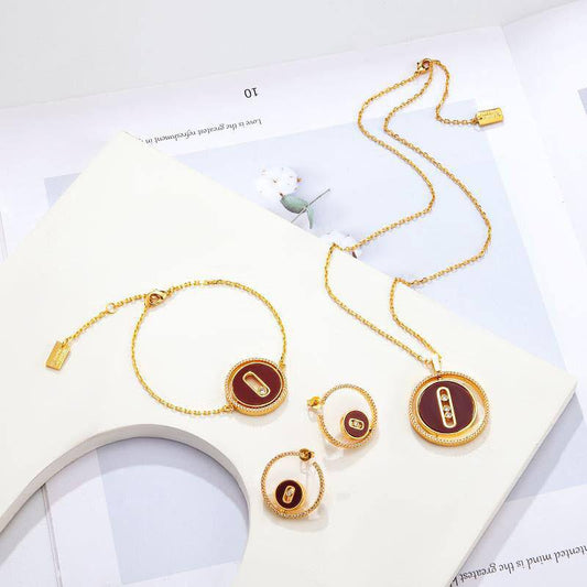 MESSIKA 💐
Necklace 
Earrings 
Bracelet 
Master Quality 💎
*150* AED normal box 

Zain48
♥️♥️♥️