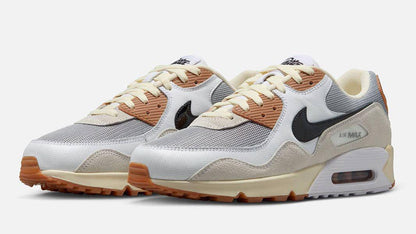 Nike
Size 40 TO 45 
130 dhs✅

Zain183
♥️♥️♥️
