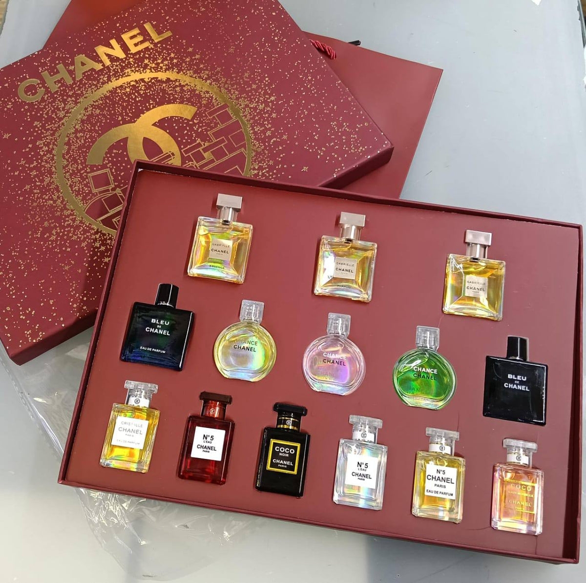 CHANEL 

14in1 SET 
110 dhs🇦🇪🇦🇪 each

Zain01
♥️♥️♥️