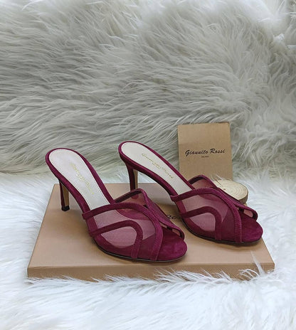 GianVito Rossi
QUALITY…master🤗
SIZE  ……… 36-42🥳
350 dhs✅

Zain119
♥️♥️♥️