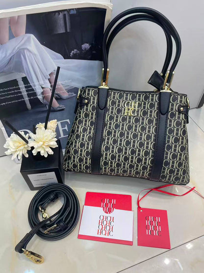 CH CH
High quality 
Size:23cm
115 dhs🇦🇪🇦🇪🇦🇪

Zain70
♥️♥️♥️