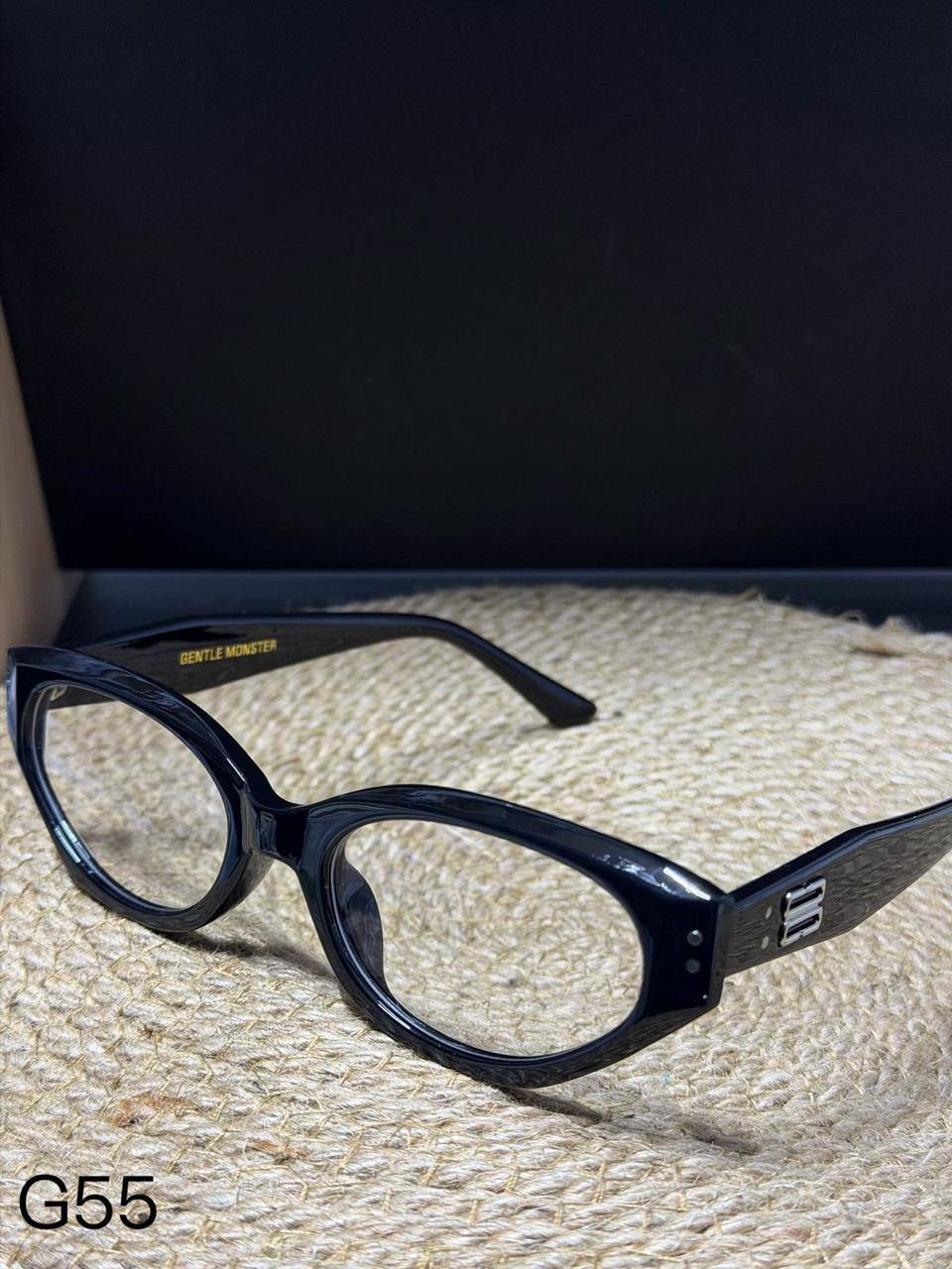 GENTLE MONSTER 👿 *

Sunglasses 🕶️ 

Copy one 

With master box 📦 
50 dhs✅

Zain216
♥️♥️♥️