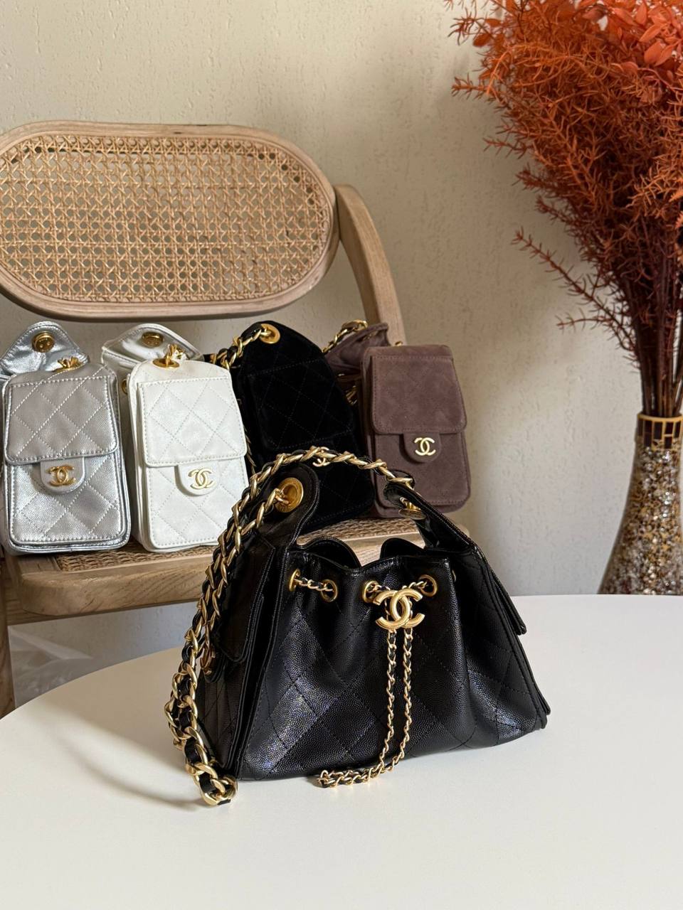 New Collection✨✨✨
CHANEL
22cm
360 dhs🪙💚
Top quality 
With box🎁

Zain167
♥️♥️♥️