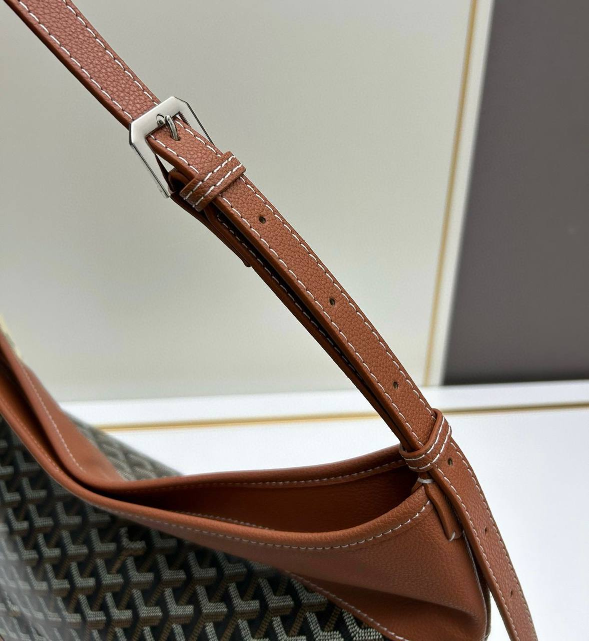 GOYARD 

COPY ONE 

NEW CAME 

170 DHS🇦🇪🇦🇪🇦🇪

Zain295
♥️♥️♥️