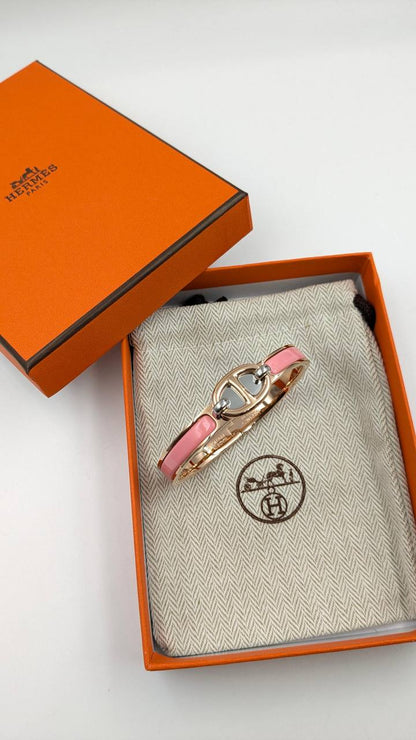 Hermes
Bangle
130 dhs✅

Zain210
♥️♥️♥️